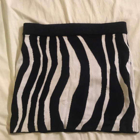 Forever21 Zebra Print Knitted Pencil Midi Skirt - Picture 6 of 8